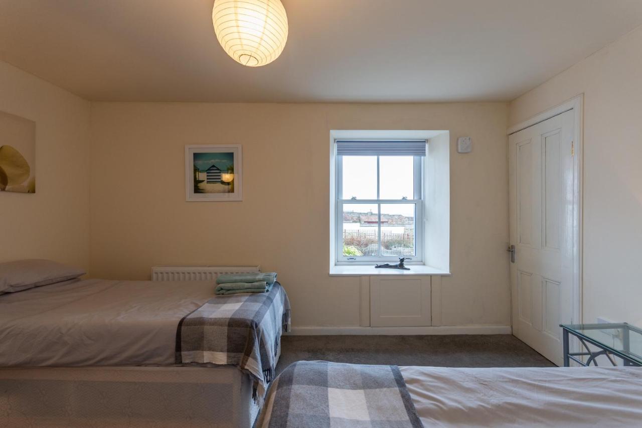 Cosy Cottage Next To The Shoreline In Cellardyke Anstruther Exterior photo